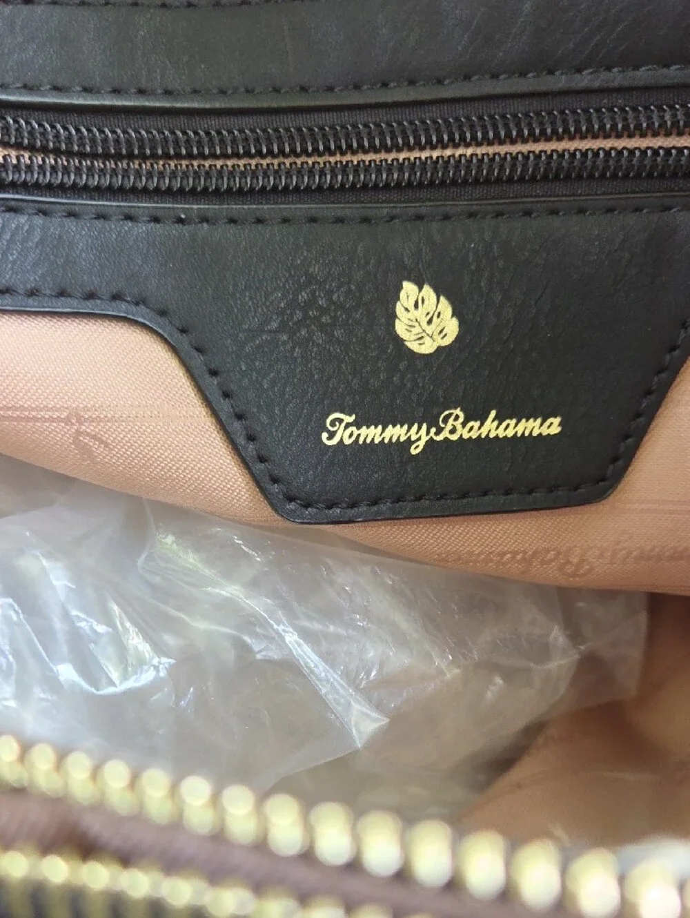 NWOT! Tommy Bahama!Beach Tote! Neutral Snake-Print Large Bag with Black Trim